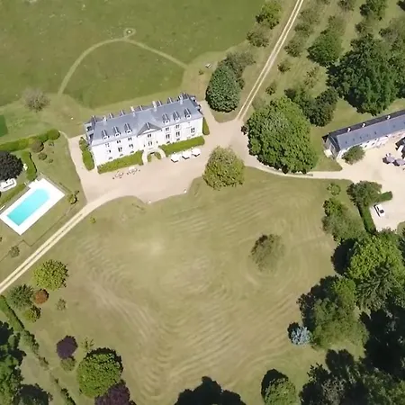 Chateau La Mothaye - Self Catering With Pool In The Loire Valley