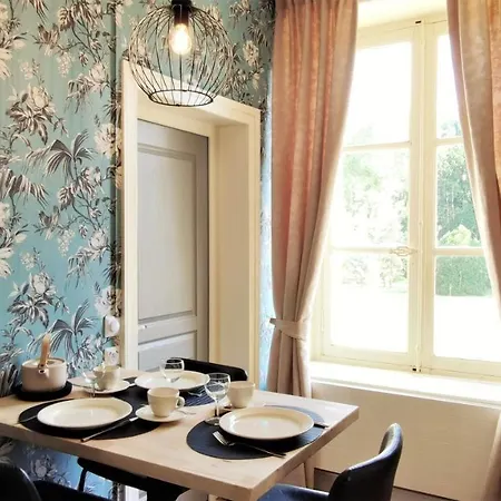 Chateau La Mothaye - Self Catering With Pool In The Loire Valley بيت ضيافة