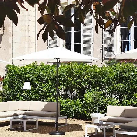 Pensionat Chateau La Mothaye - Self Catering With Pool In The Loire Valley