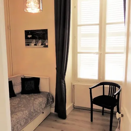 Chateau La Mothaye - Self Catering With Pool In The Loire Valley