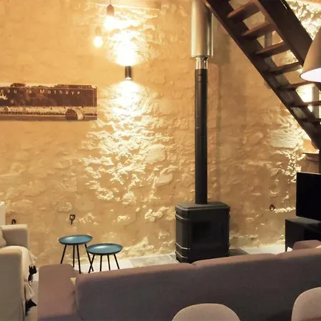 Chateau La Mothaye - Self Catering With Pool In The Loire Valley *