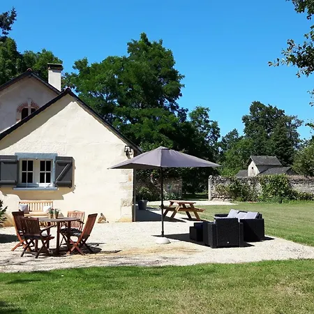 Chateau La Mothaye - Self Catering With Pool In The Loire Valley * Les Bois-d'Anjou