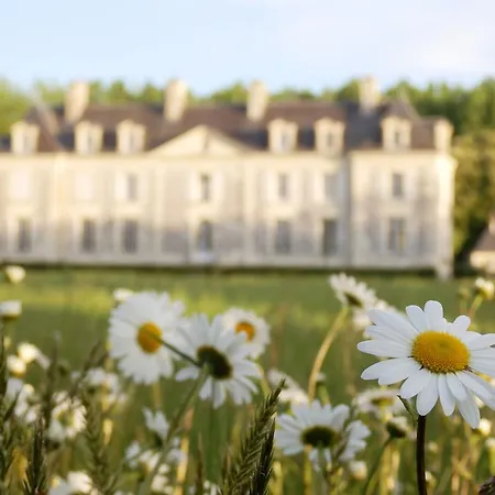 Konukevi Chateau La Mothaye - Self Catering With Pool In The Loire Valley