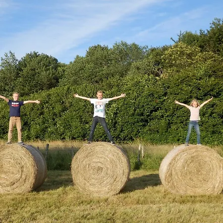 Chateau La Mothaye - Self Catering With Pool In The Loire Valley Гостевой дом *