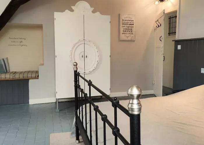 Chateau La Mothaye - Self Catering With Pool In The Loire Valley *