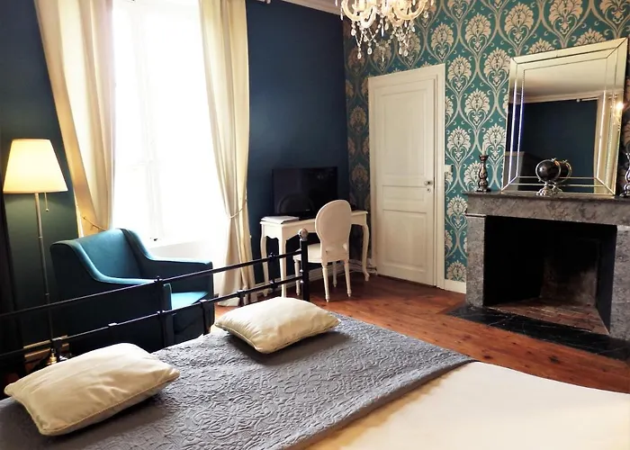 Chateau La Mothaye - Self Catering With Pool In The Loire Valley 招待所